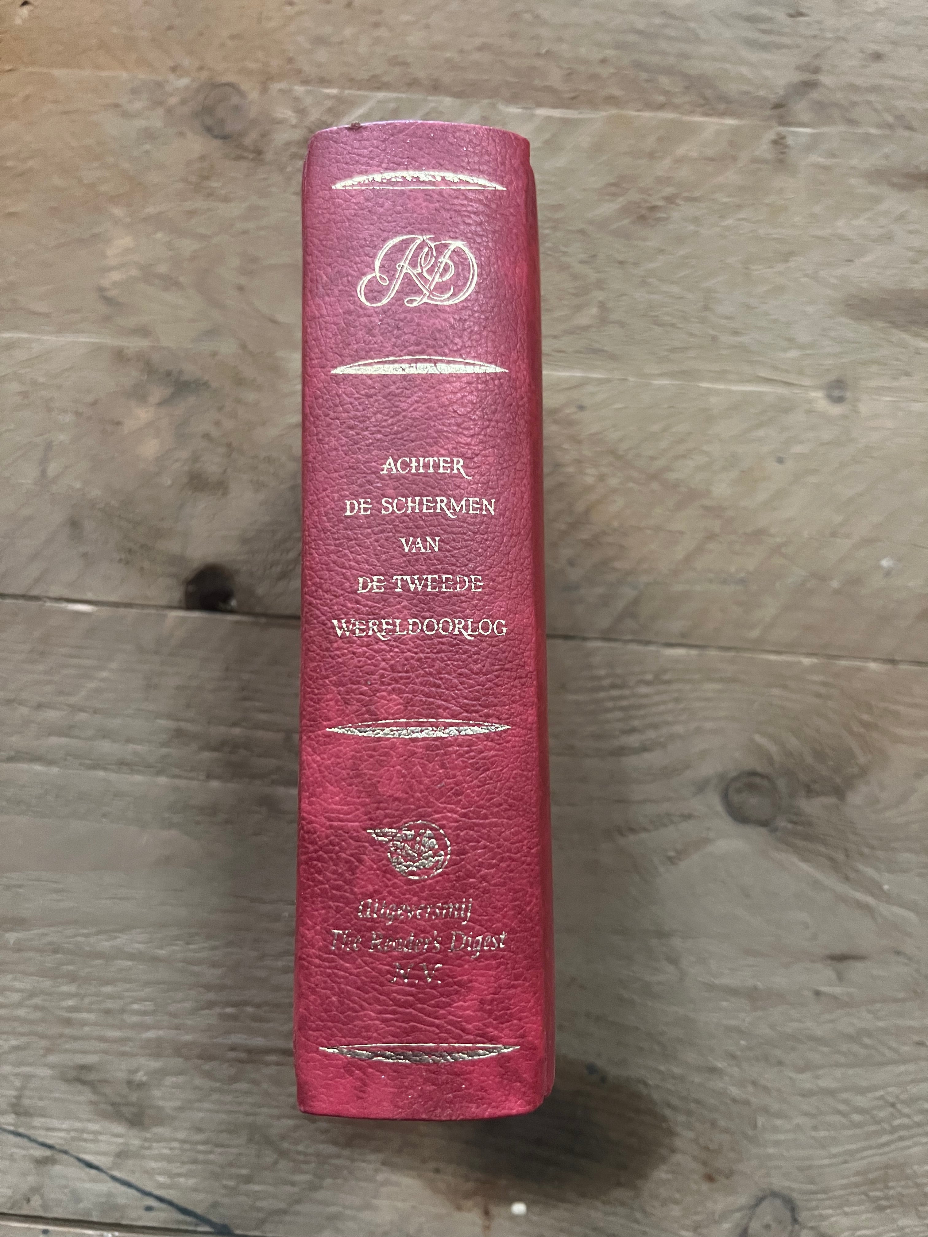 Achter de Schermen van de Tweede Wereldoorlog