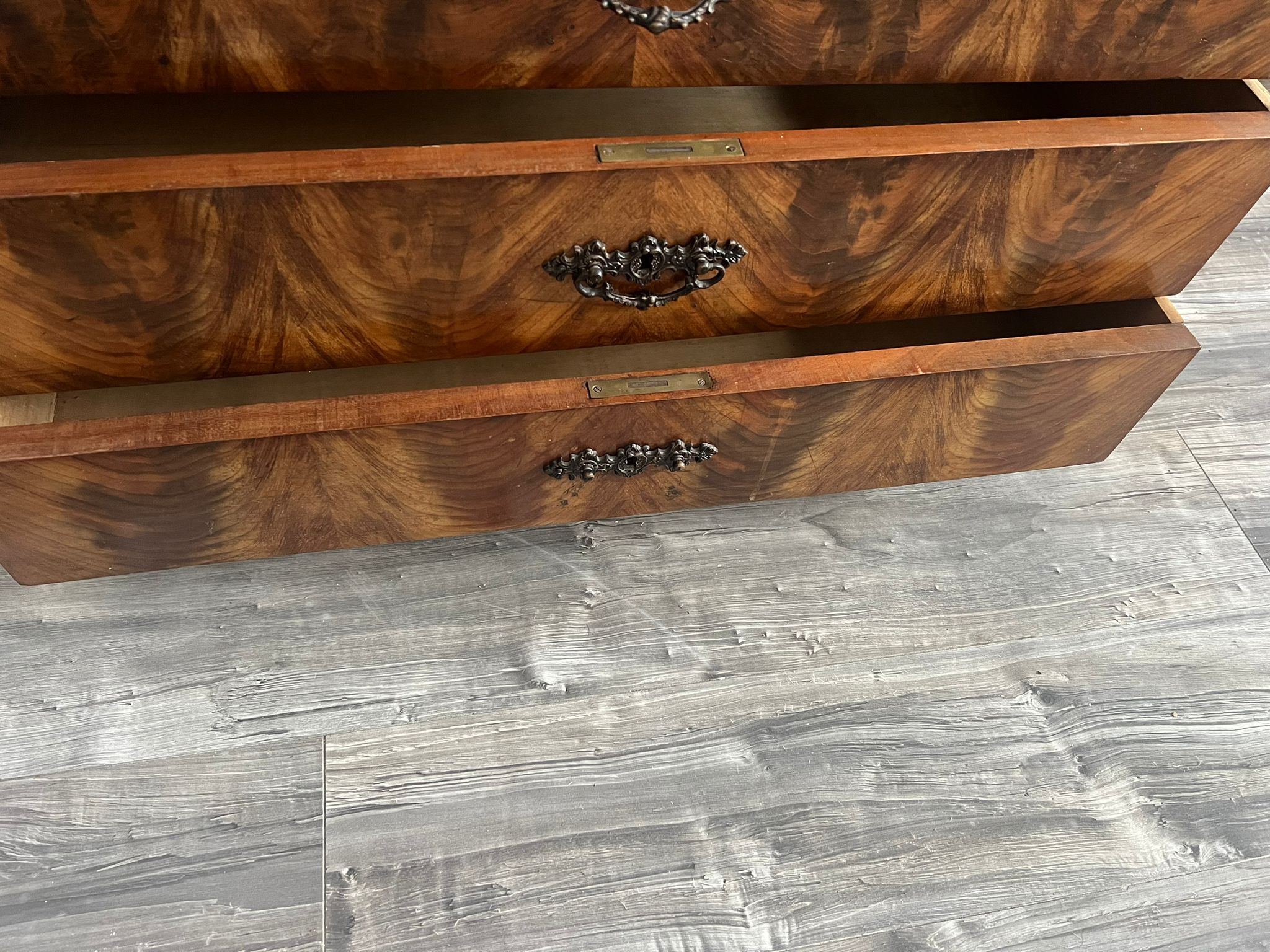 Klassieke Ladekast met Gebogen Laden 100x65x75 cm - Tweedehands