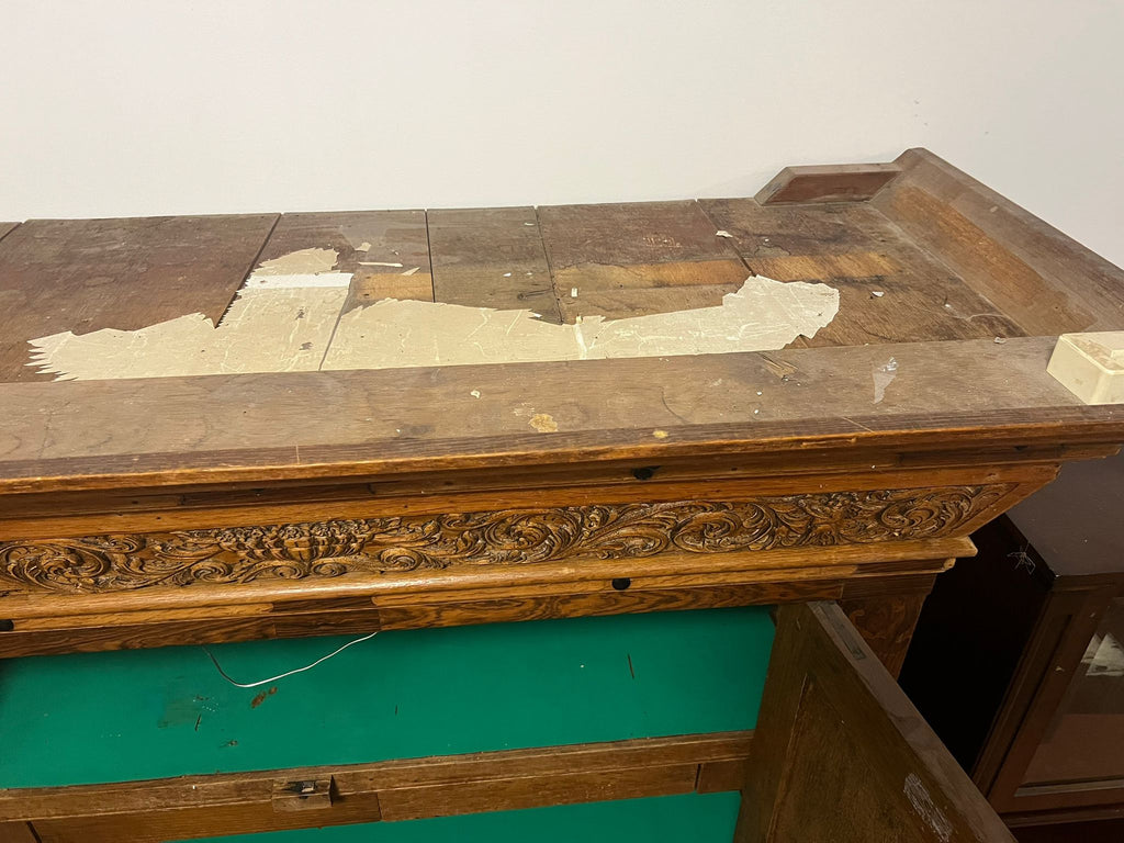 Imposante Houten Kast met Kroonlijst 115x45x175 cm - Tweedehands