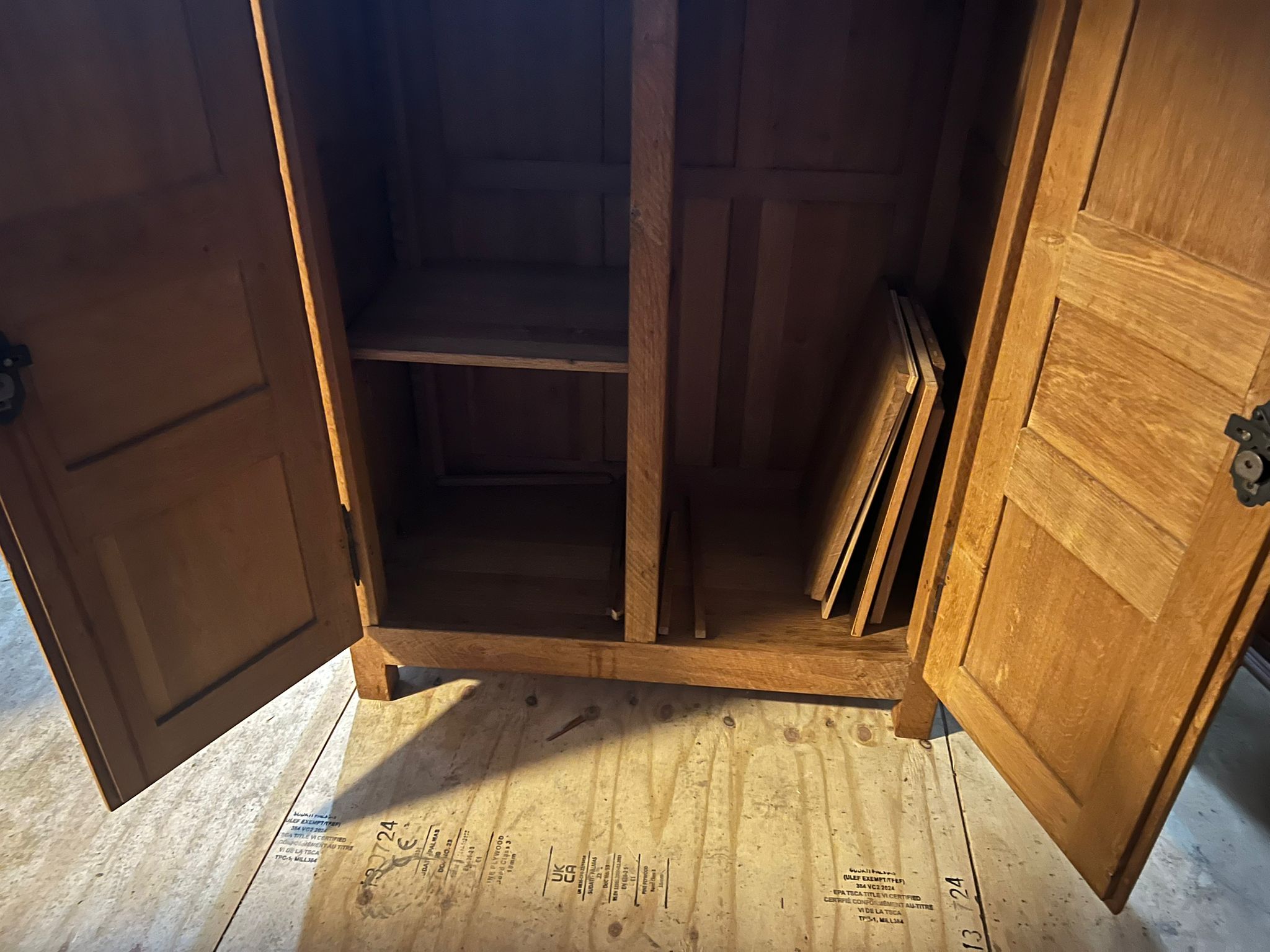 Klassieke houten Kledingkast 115x60 cm - Tweedehands